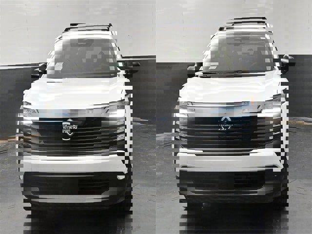 New 2026 Nissan Kicks SV w/ SV Premium Package image 3