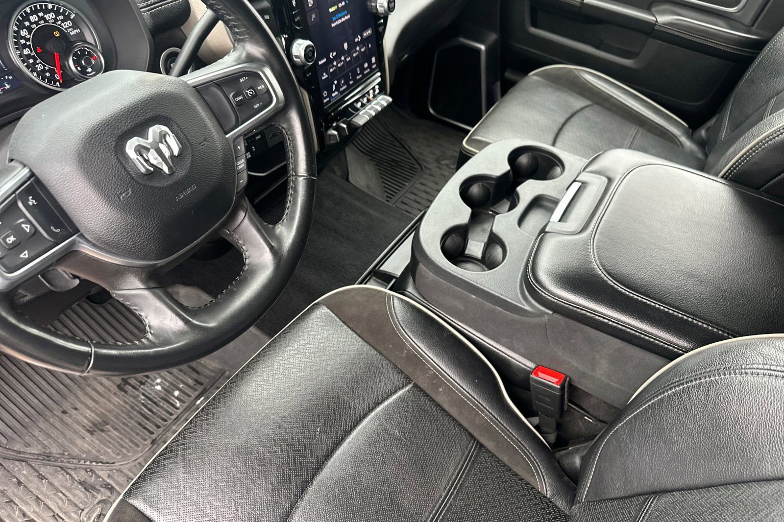 Used 2024 RAM 2500 Laramie image 11