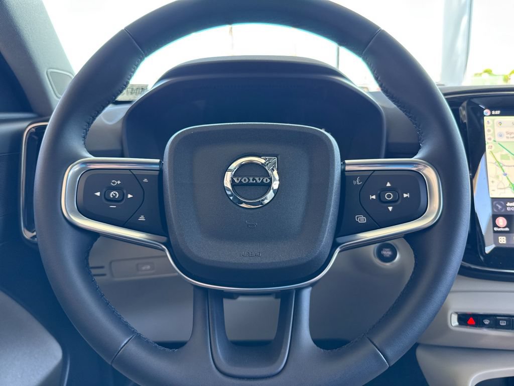 New 2026 Volvo XC40 B5 Plus w/ Protection Package Premier AWD/4WD image 23