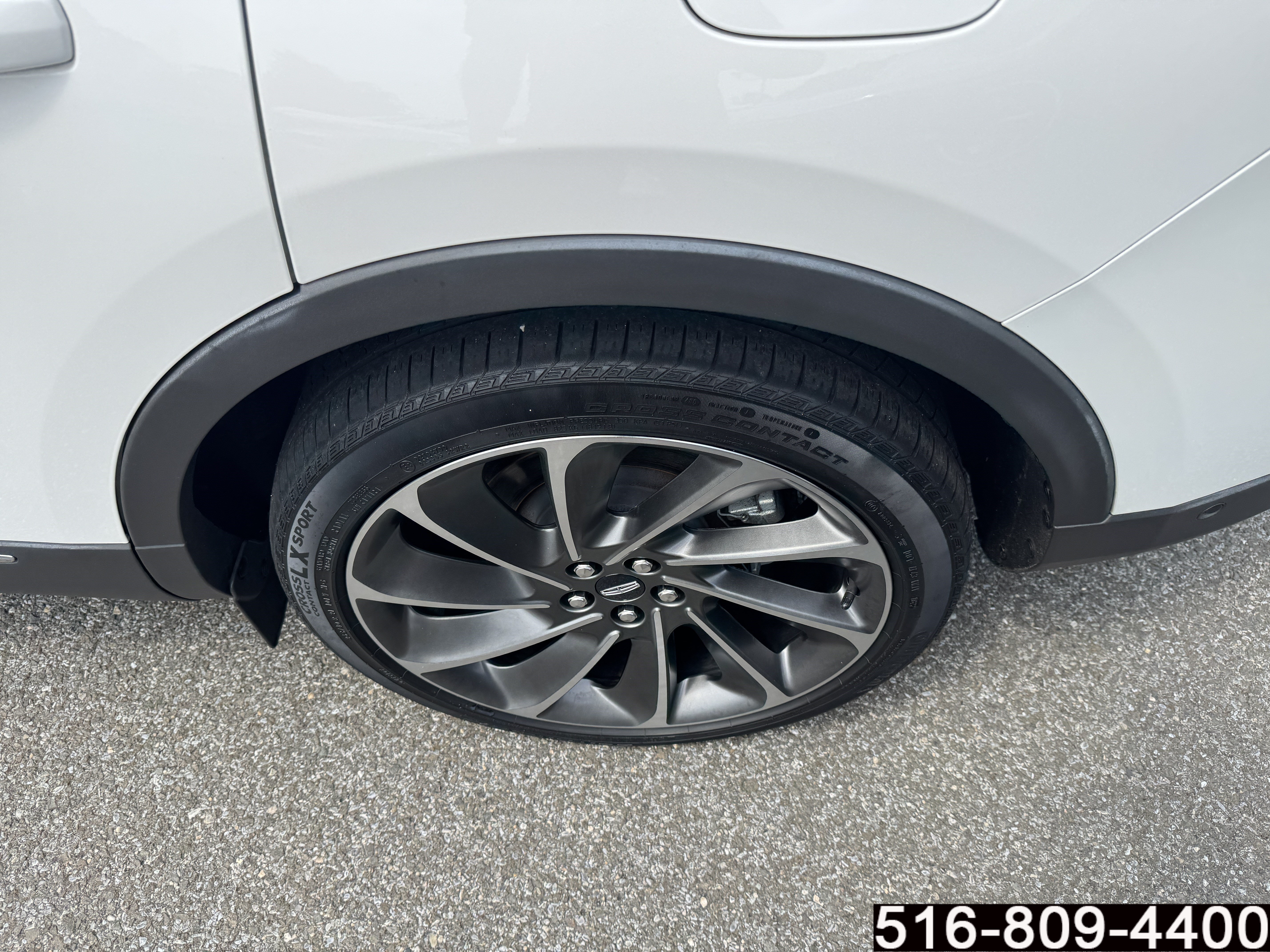 Used 2022 Lincoln Nautilus Reserve w/ Equipment Group 201A AWD/4WD image 11