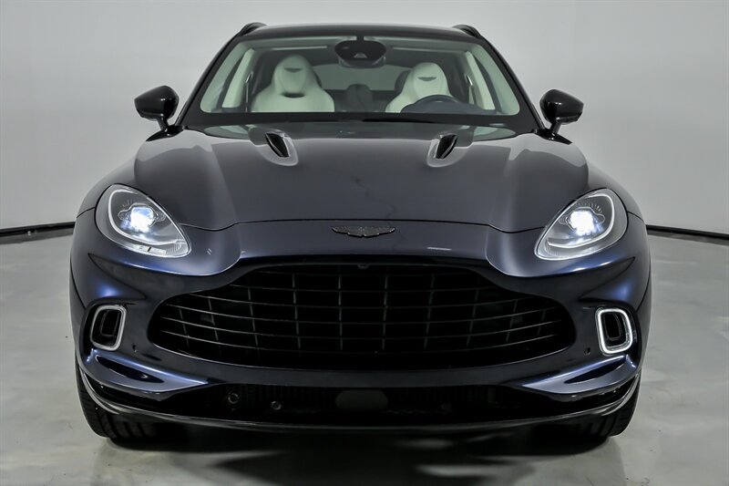 Used 2022 Aston Martin DBX AWD/4WD image 4