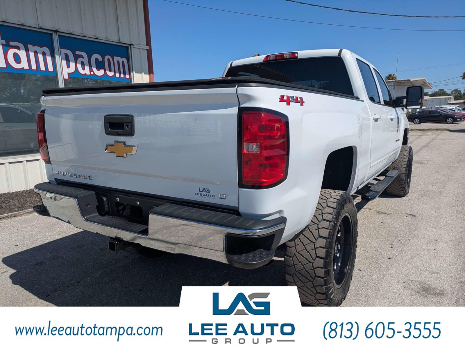 Used 2018 Chevrolet Silverado 1500 LT w/ Trailering Package AWD/4WD image 3
