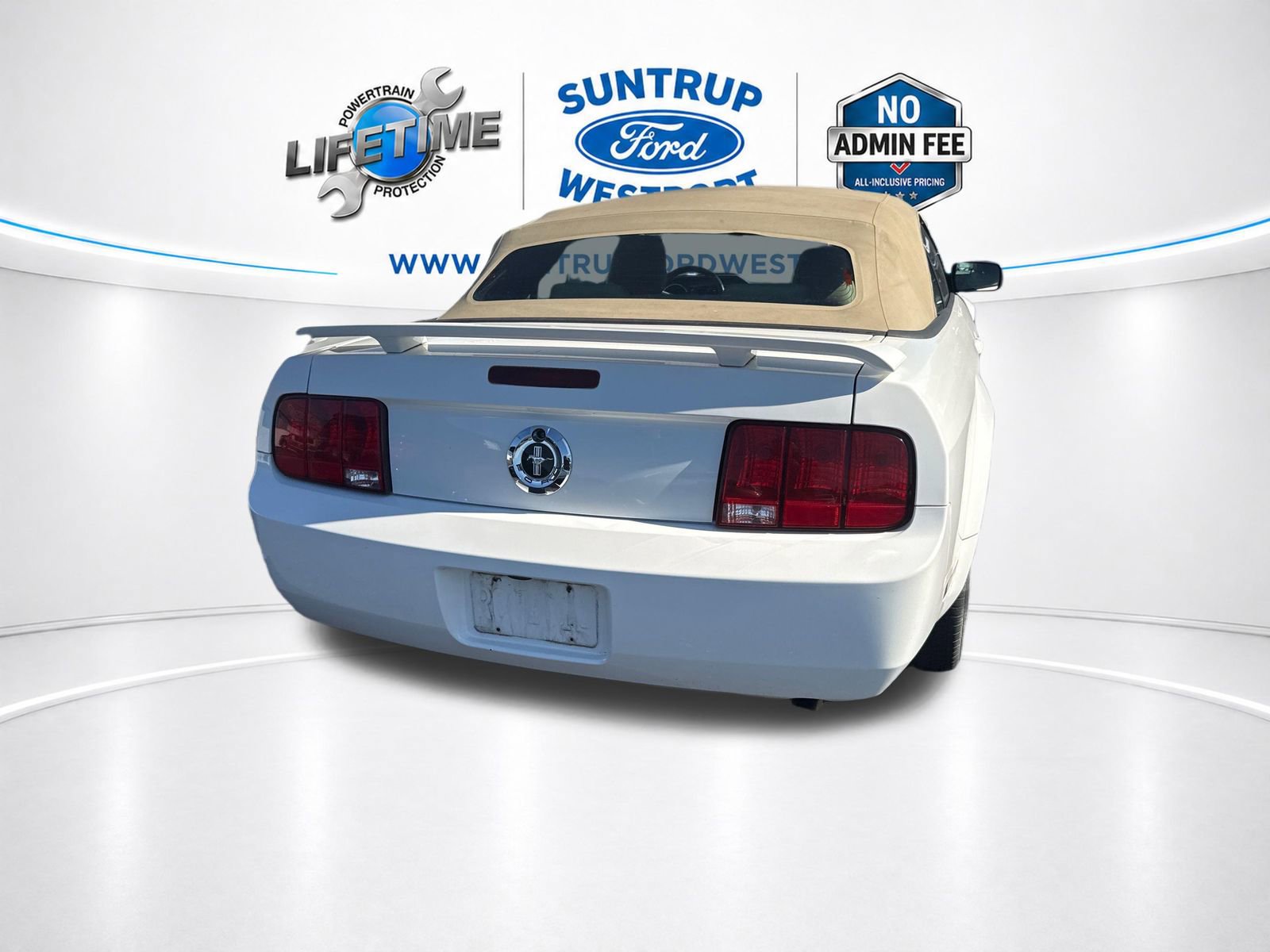 Used 2005 Ford Mustang Convertible RWD image 10