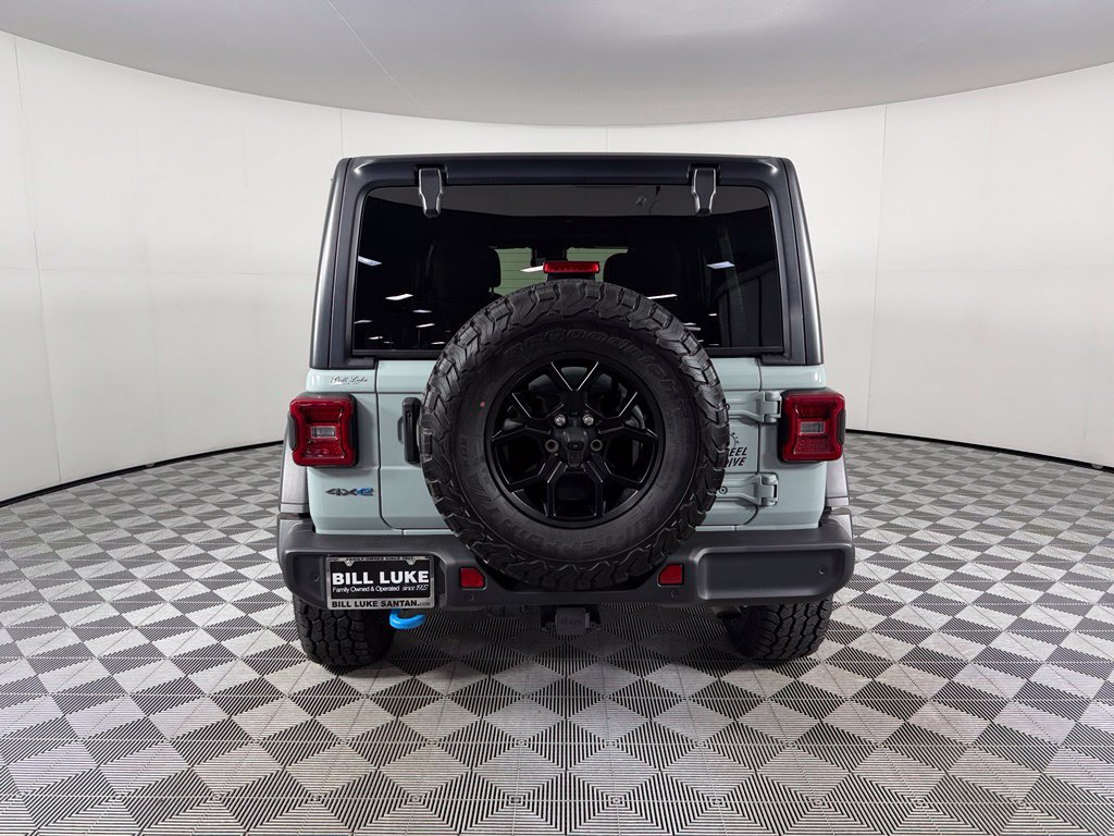 Used 2024 Jeep Wrangler Unlimited AWD/4WD image 7