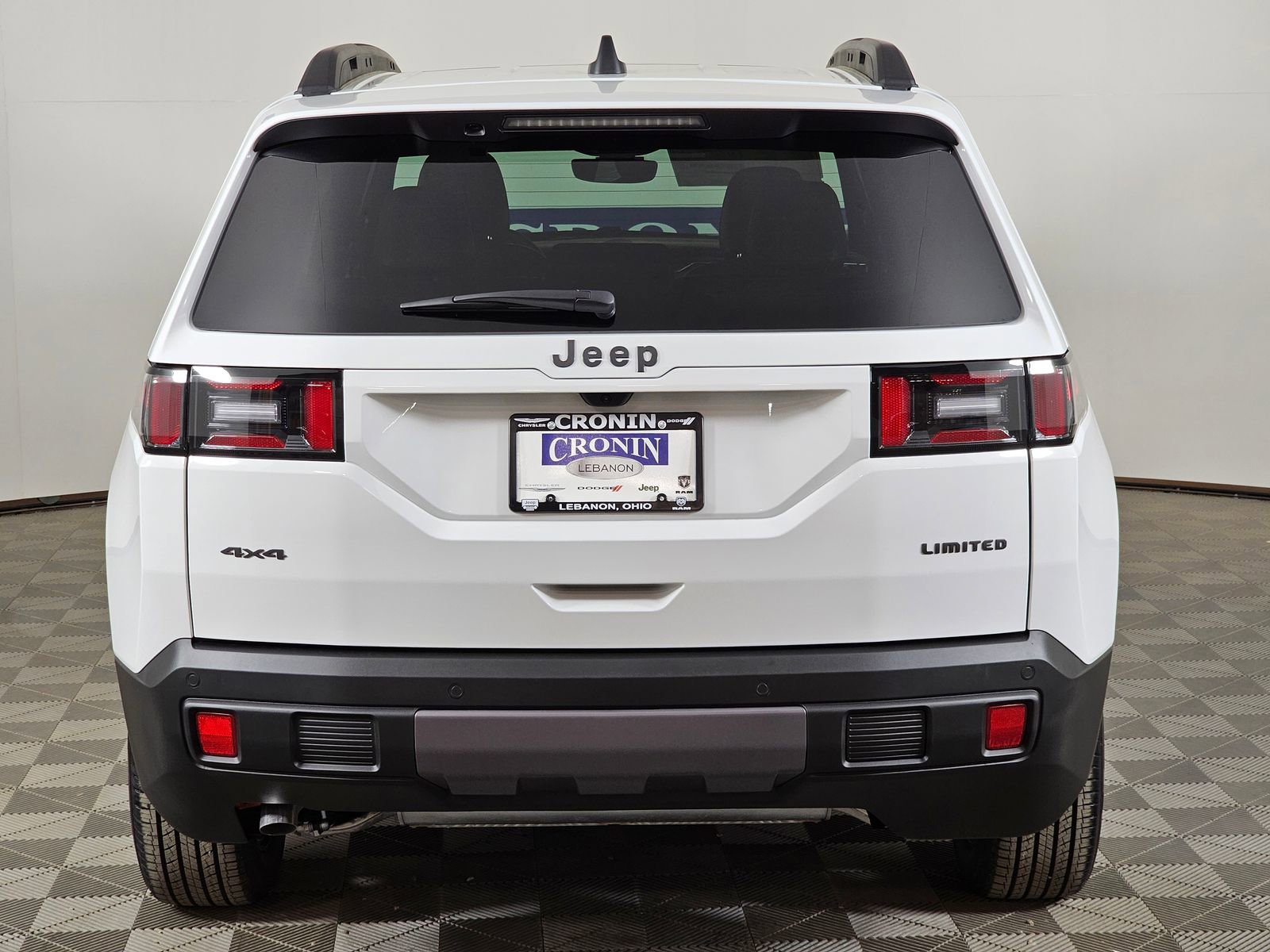 New 2026 Jeep Cherokee Laredo image 4