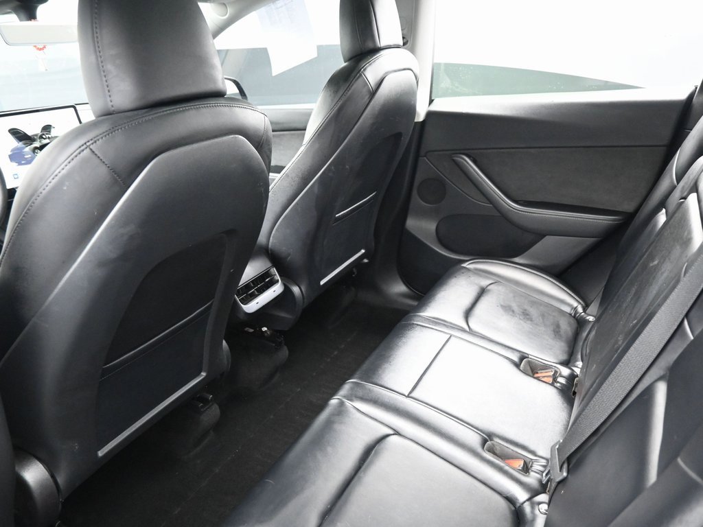 Used 2022 Tesla Model Y Performance image 29