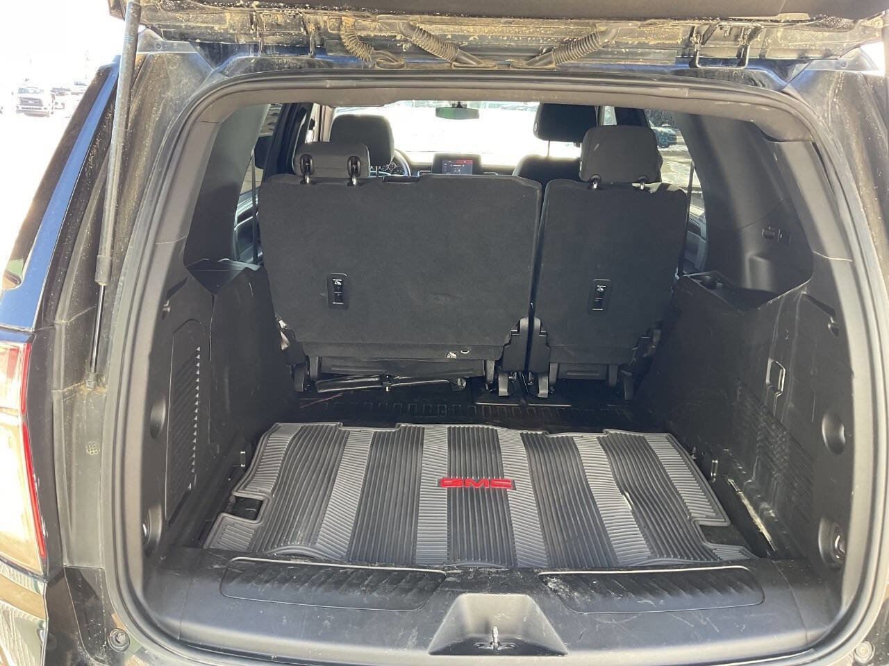 Used 2021 Chevrolet Tahoe 2WD w/ 1FL Safety Package image 10