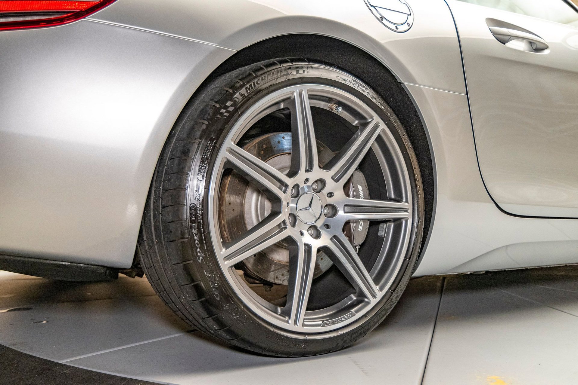 Used 2012 Mercedes-Benz SLS AMG Roadster image 23