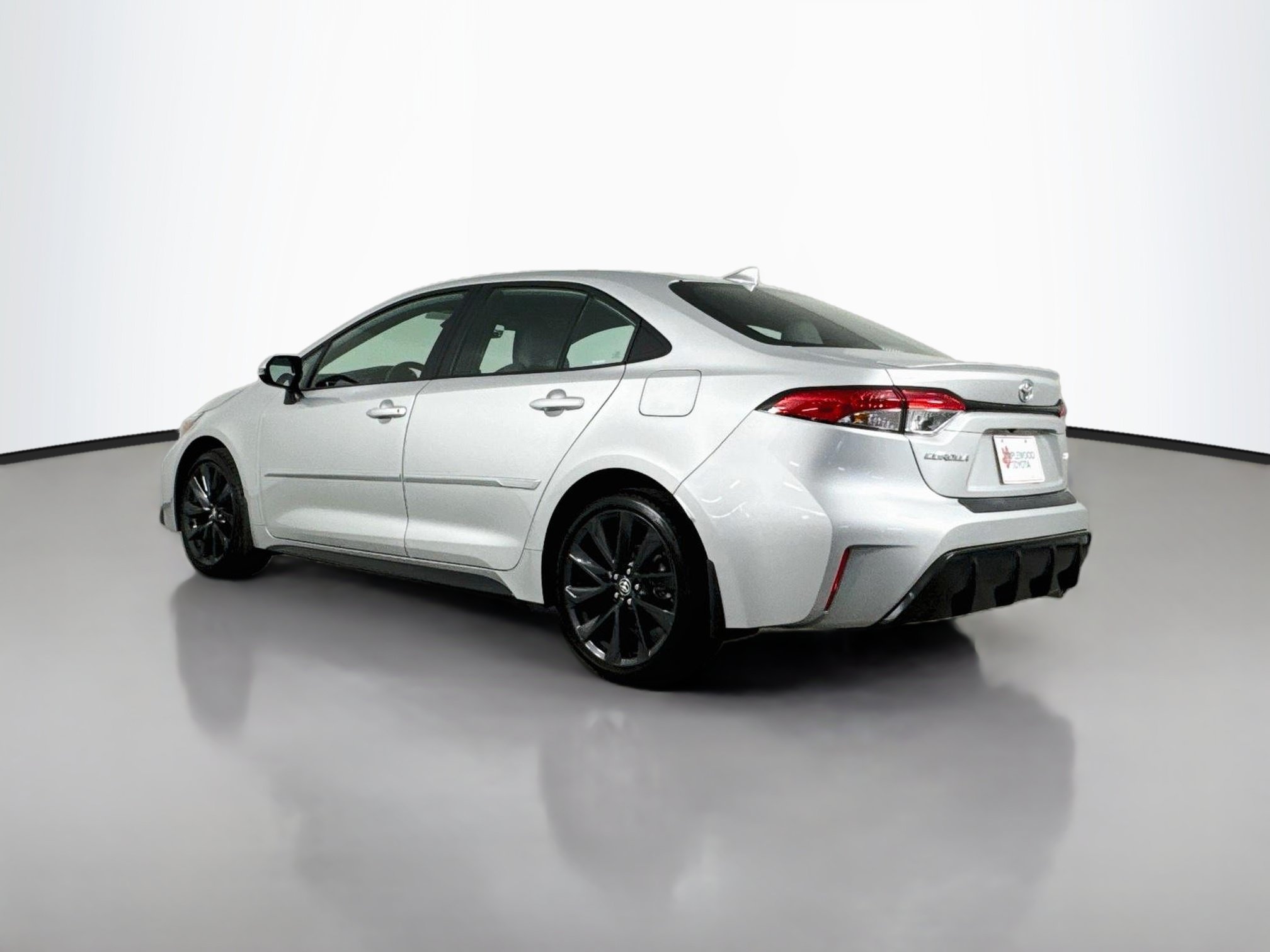 Certified 2023 Toyota Corolla SE w/ SE Premium Package FWD image 5