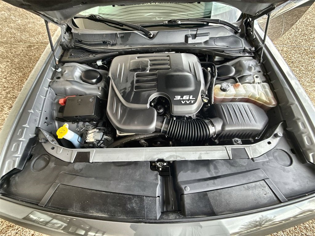 Used 2019 Dodge Challenger SXT w/ Blacktop Package image 27