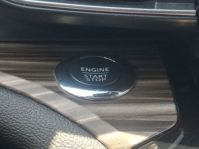 Used 2023 Ford Explorer Limited AWD/4WD image 24