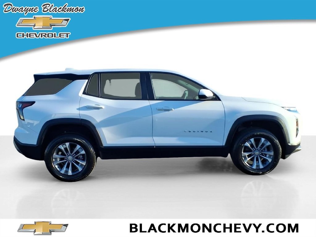 Used 2026 Chevrolet Equinox LT FWD image 2