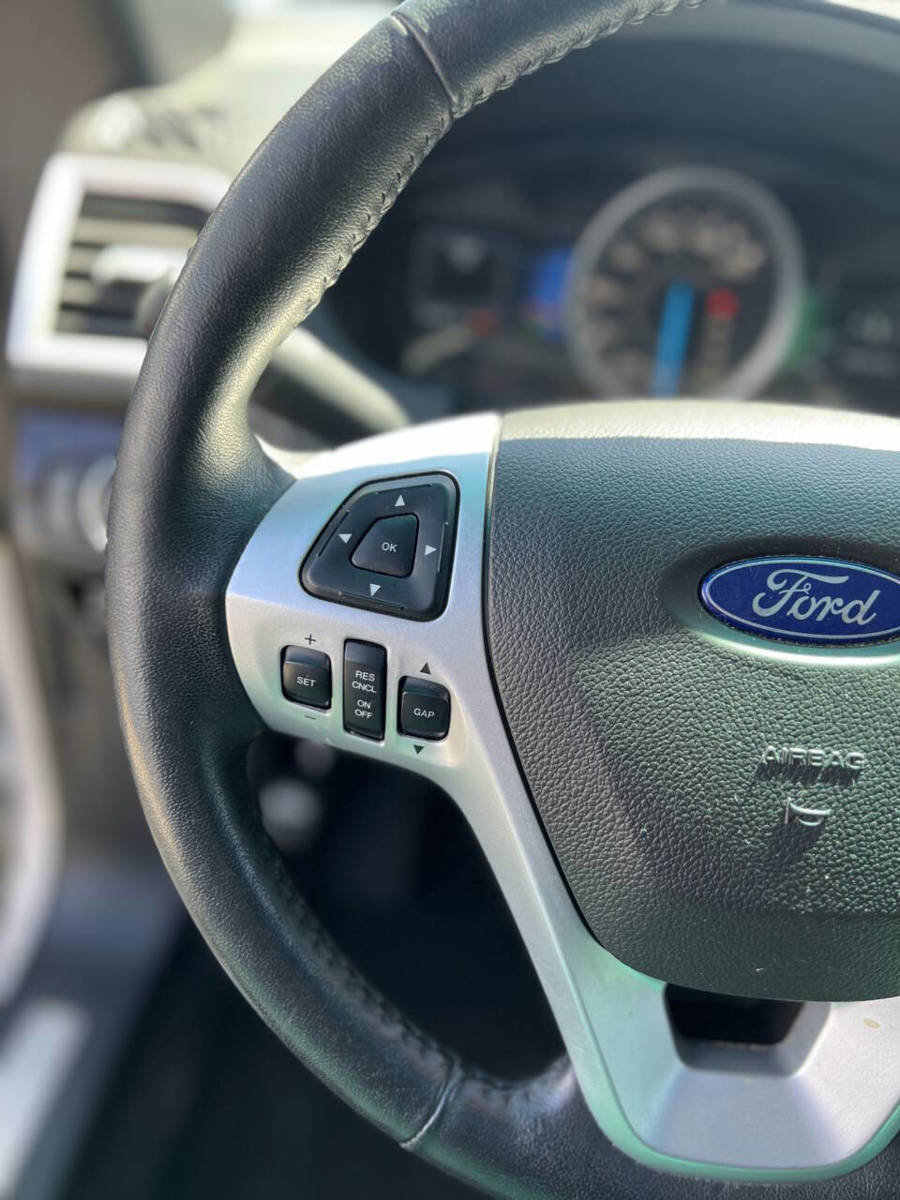 Used 2015 Ford Explorer Limited w/ Equipment Group 301A image 17