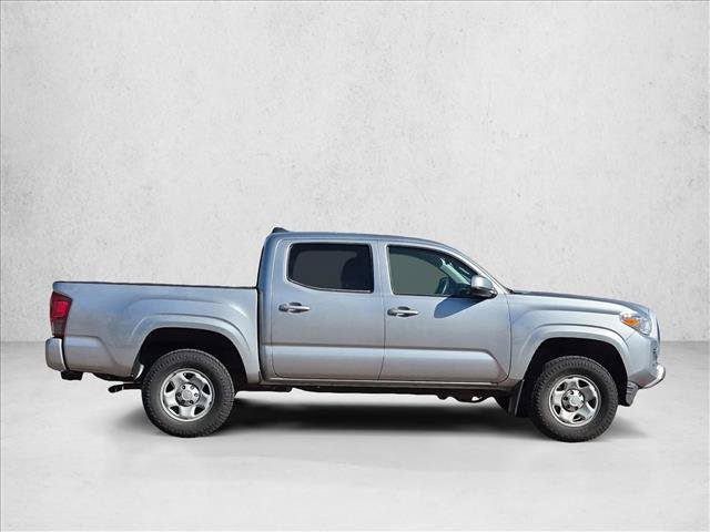 Used 2022 Toyota Tacoma SR AWD/4WD image 4