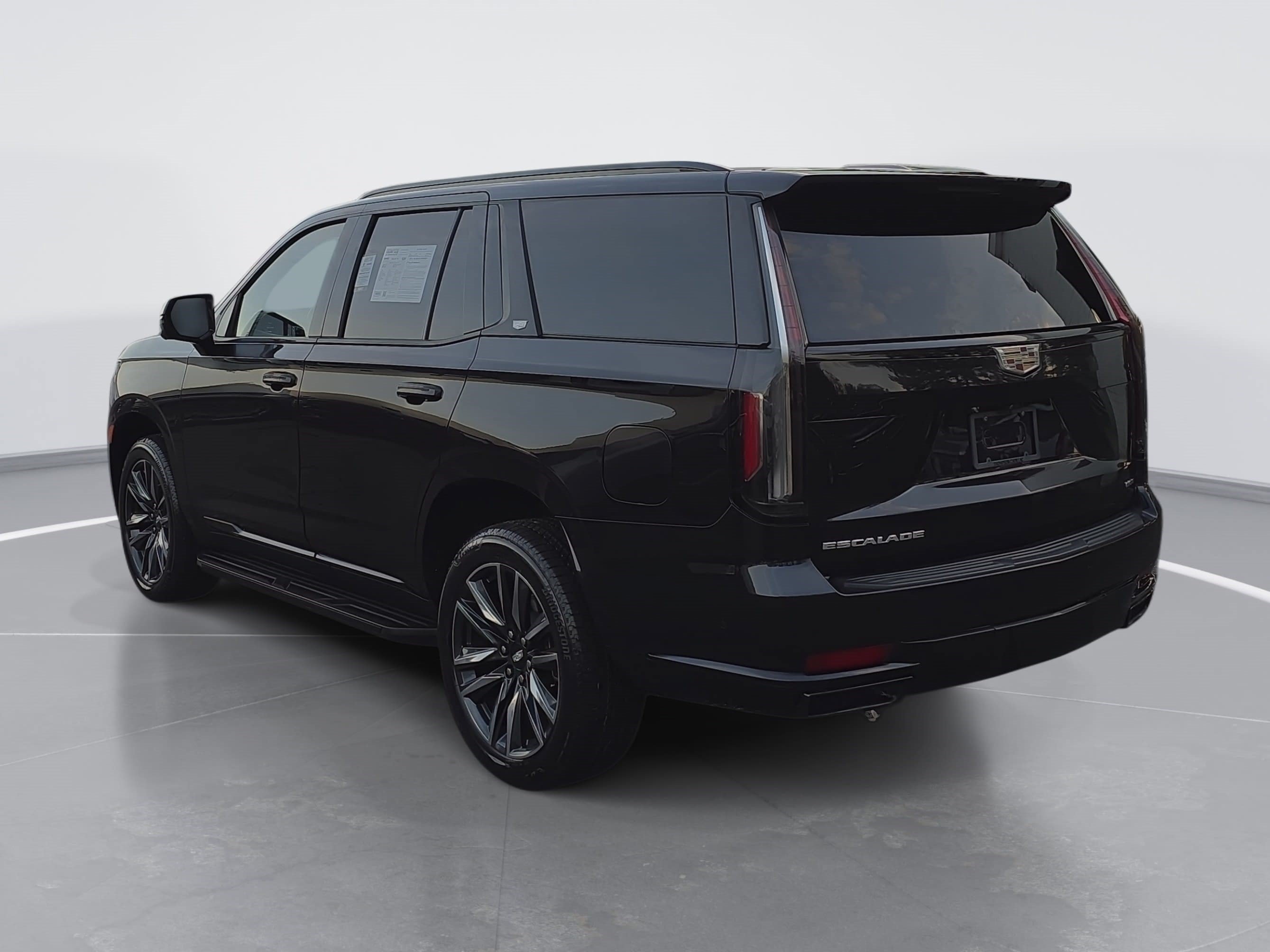 Used 2024 Cadillac Escalade Sport AWD/4WD image 5