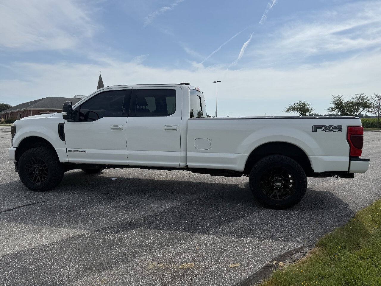 Used 2022 Ford F350 Lariat AWD/4WD image 11