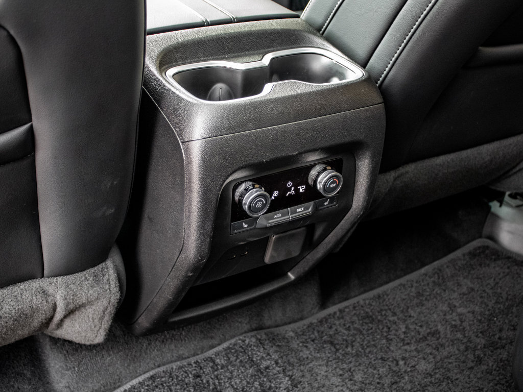 Used 2025 Buick Enclave Avenir w/ Trailering Package, 5000 lbs. image 29