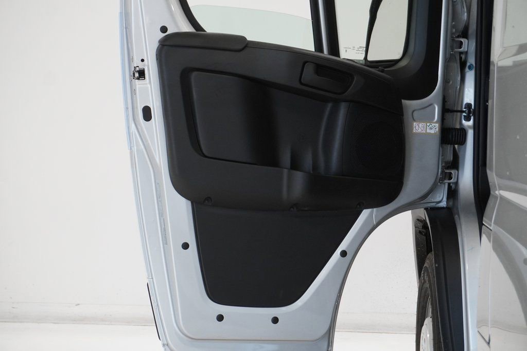 Used 2026 RAM ProMaster 2500 w/ Convenience Group image 16