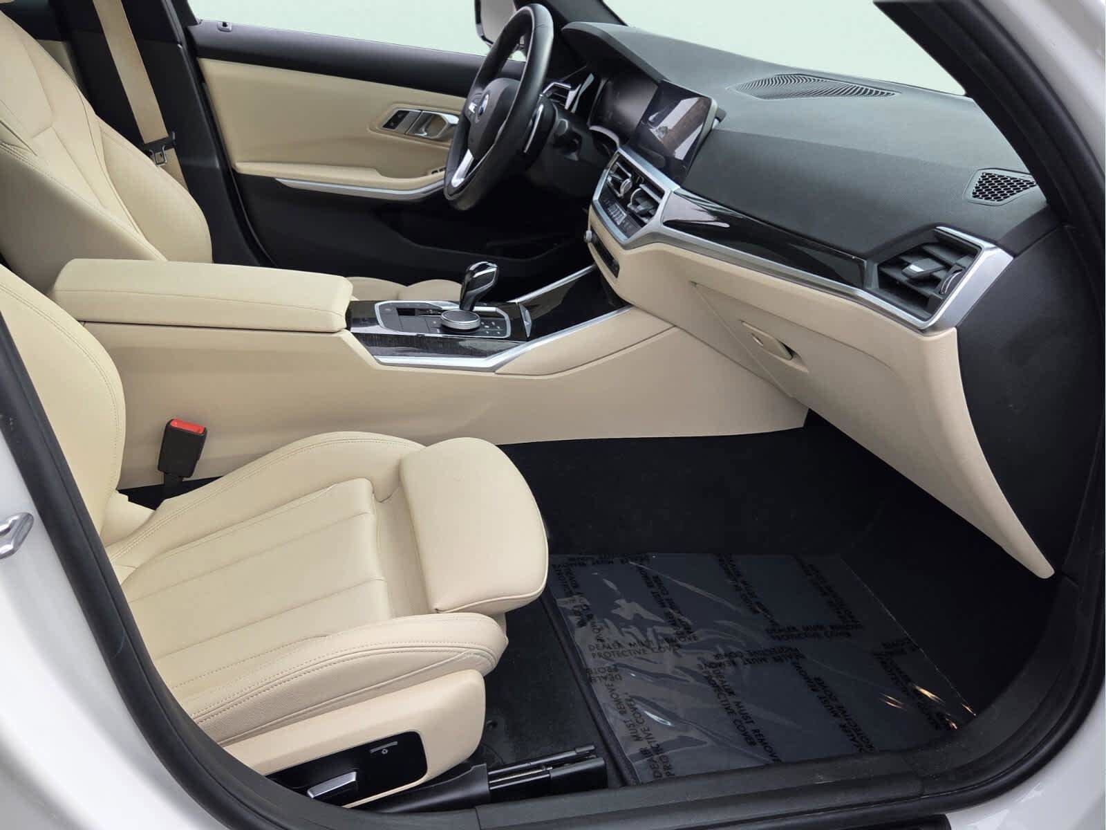 Used 2021 BMW 330i Sedan w/ Driving Assistance Package RWD image 16