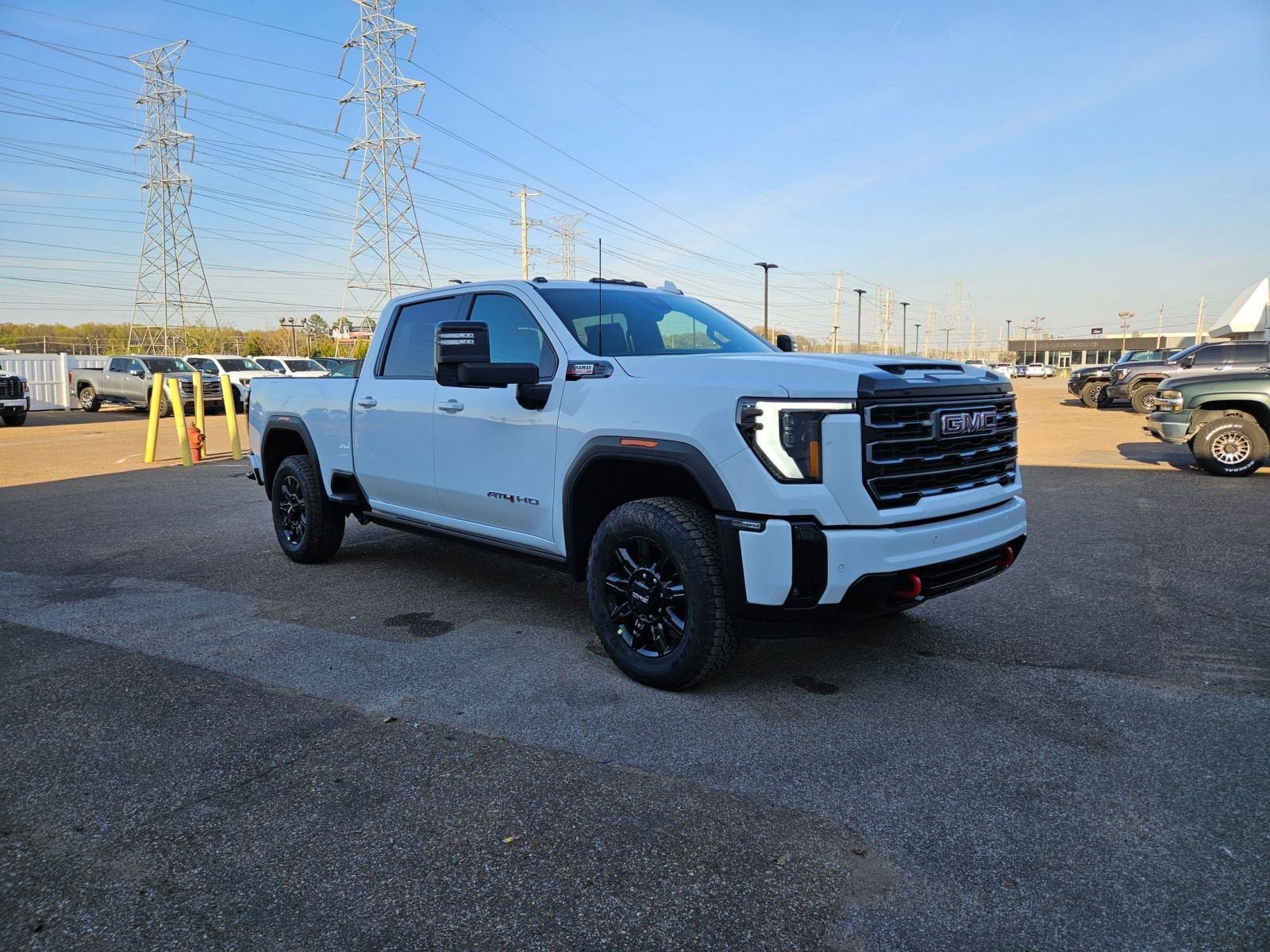 New 2026 GMC Sierra 2500 AT4 w/ AT4 Premium Plus Package AWD/4WD image 8