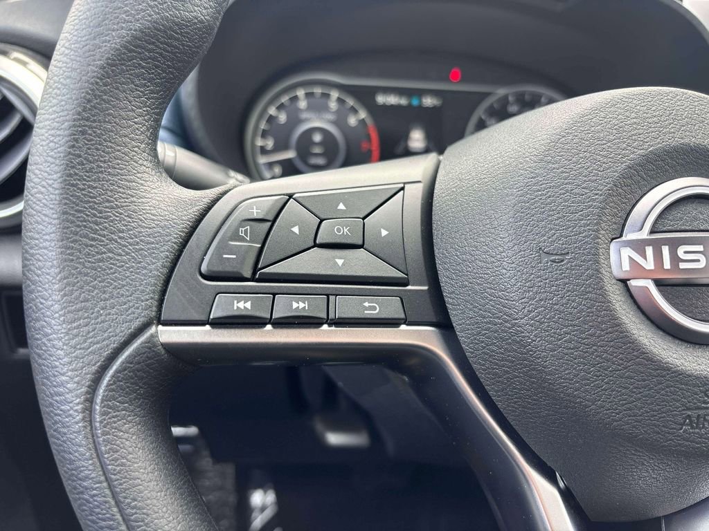 Used 2025 Nissan Versa SV w/ Trunk Package image 18