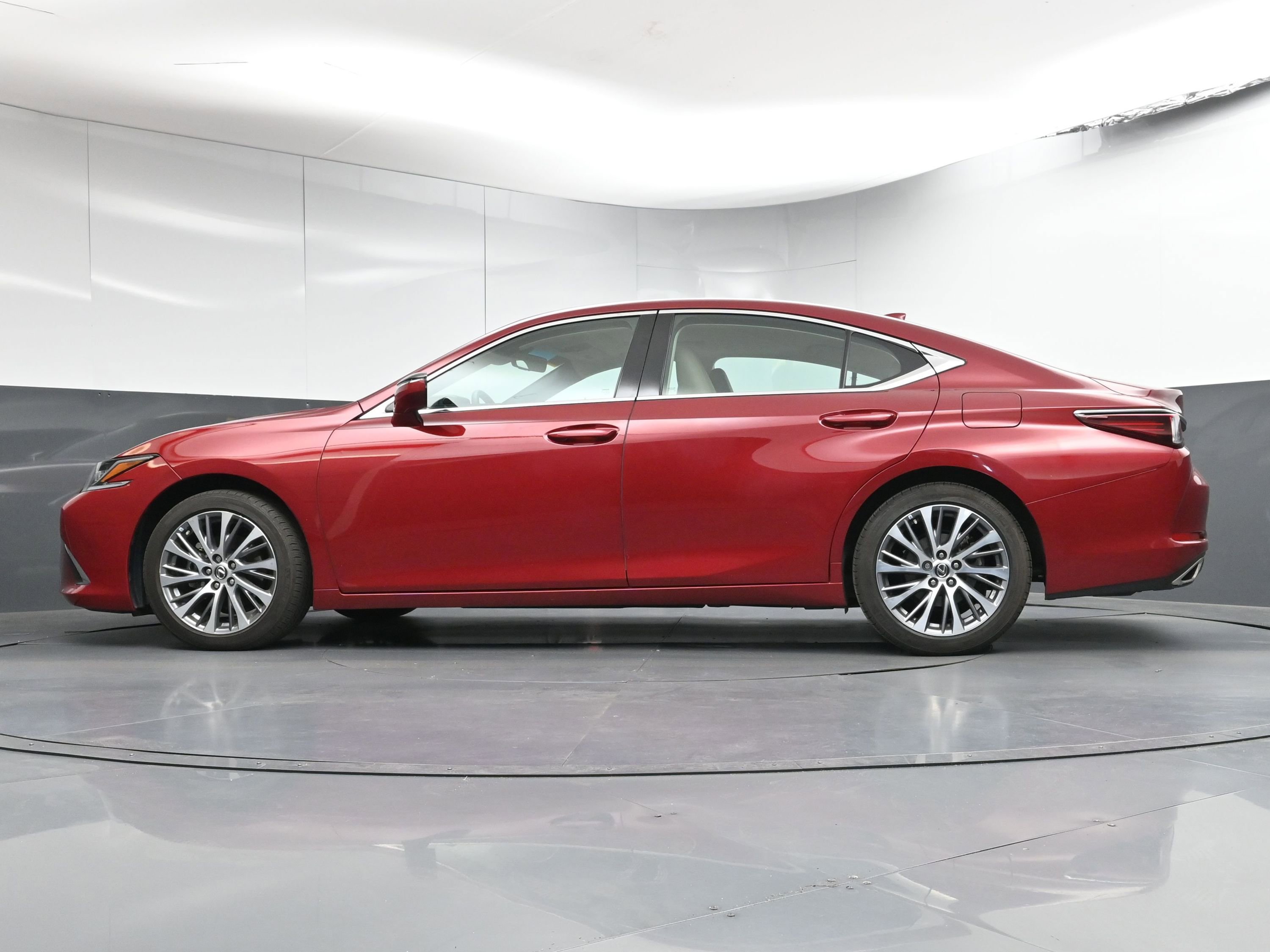 Used 2019 Lexus ES 350 image 30