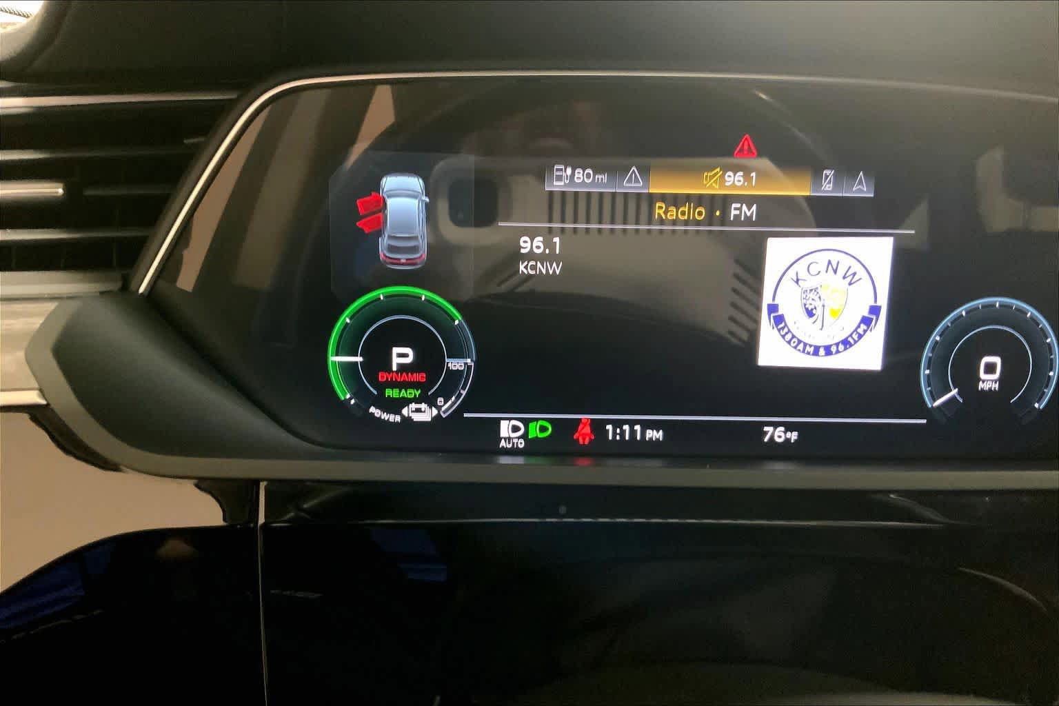 Used 2022 Audi e-tron Premium Plus AWD/4WD image 33