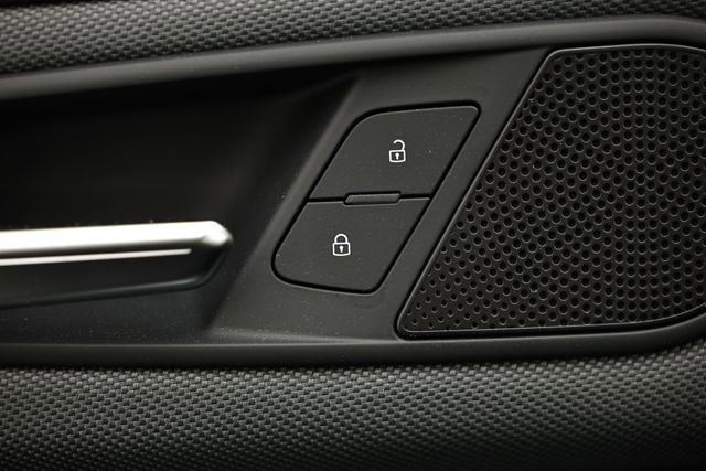 New 2026 Audi Q3 quattro 2.0T AWD/4WD image 15