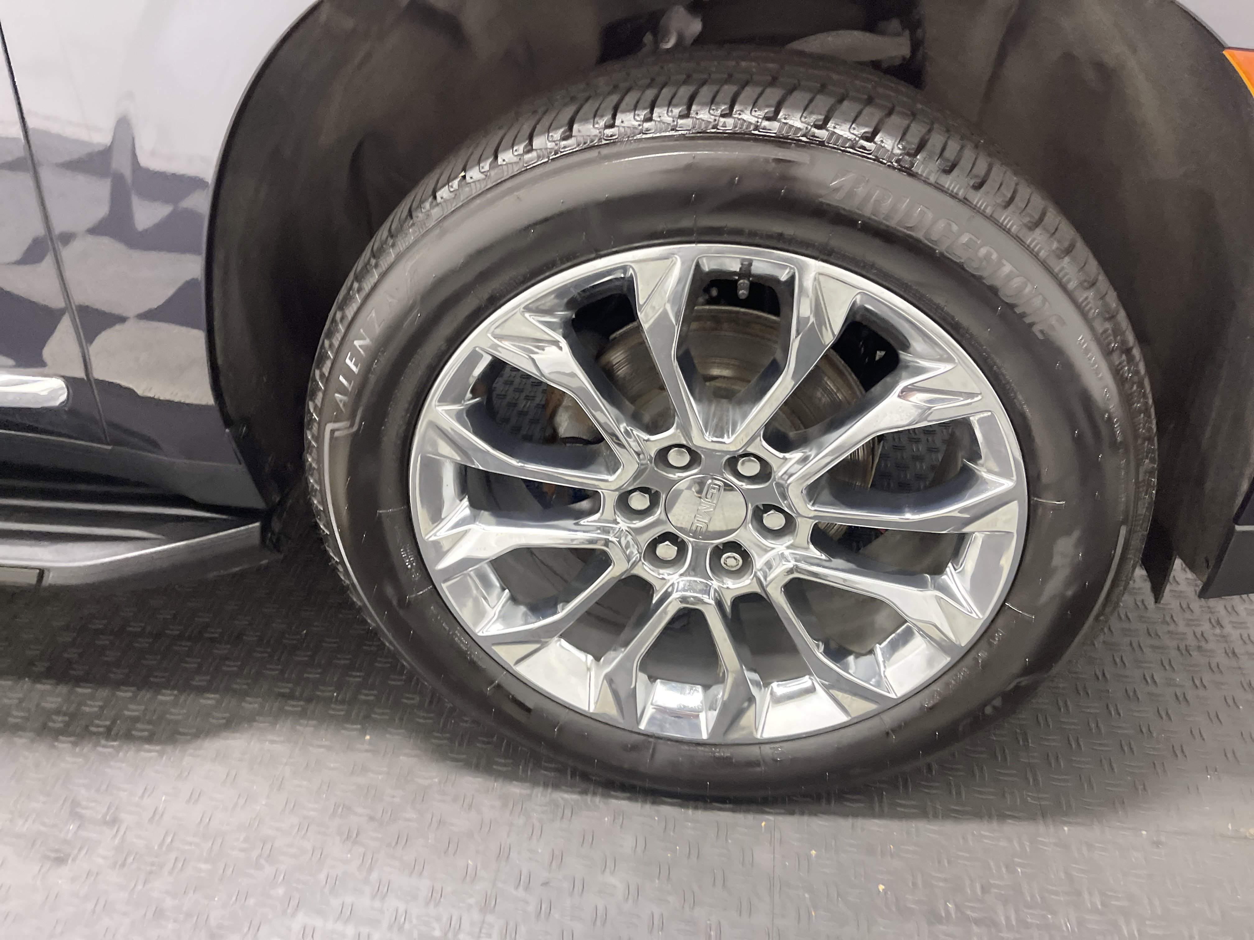 Used 2023 GMC Yukon SLT image 29