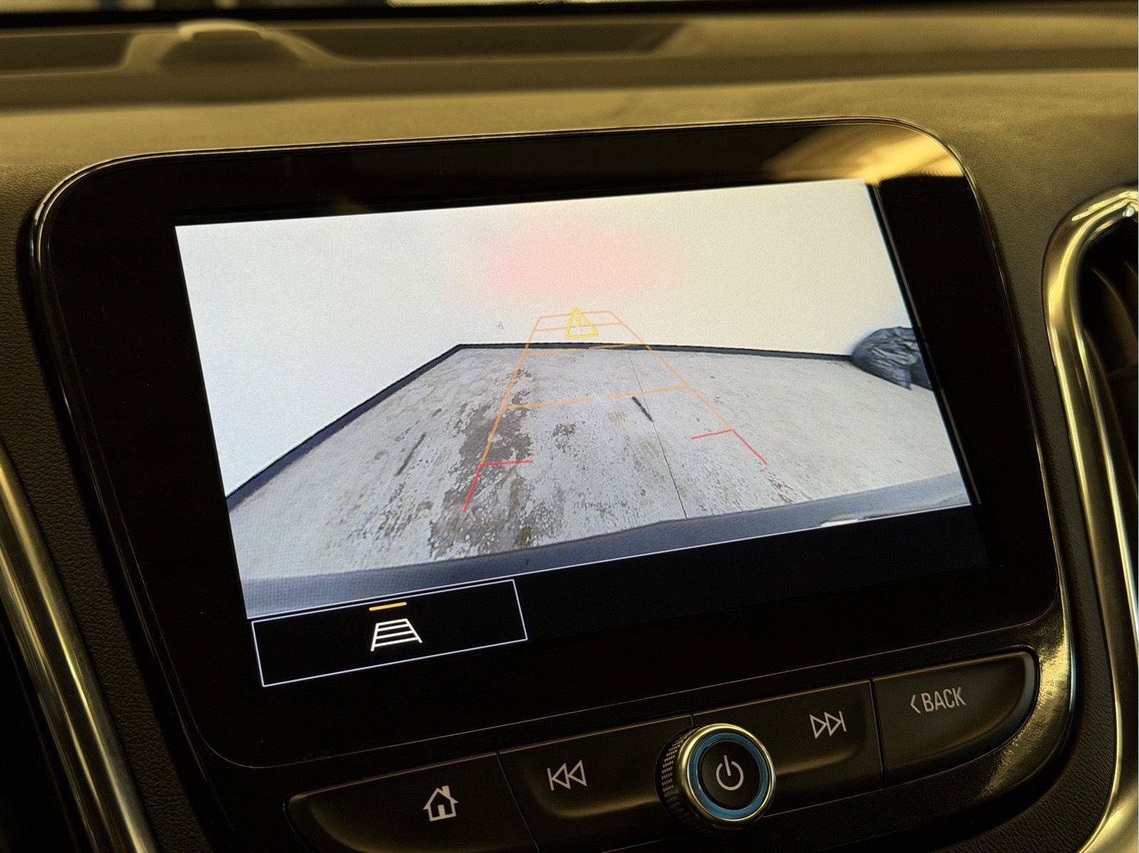 Used 2024 Chevrolet Equinox Premier AWD/4WD image 31