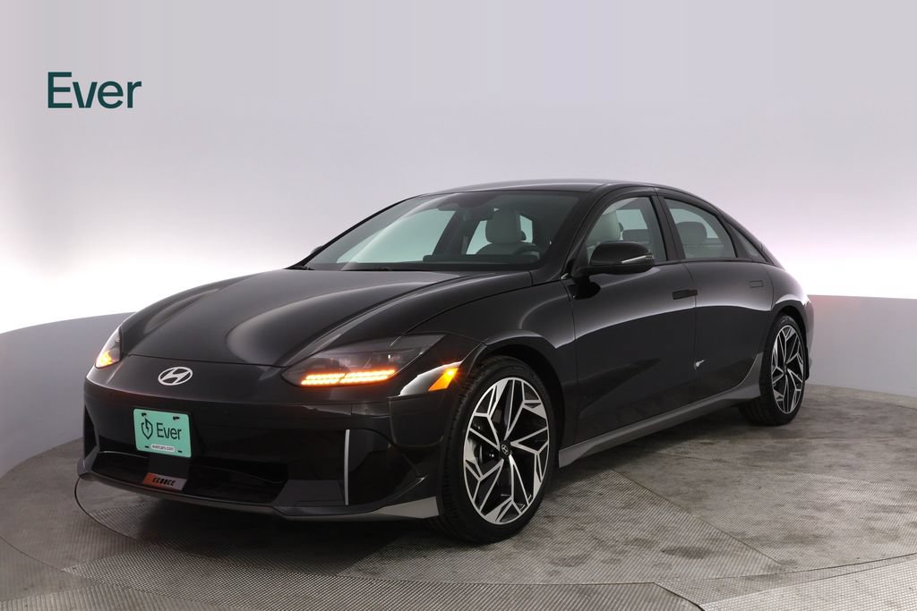 Used 2023 Hyundai Ioniq 6 SEL RWD image 2