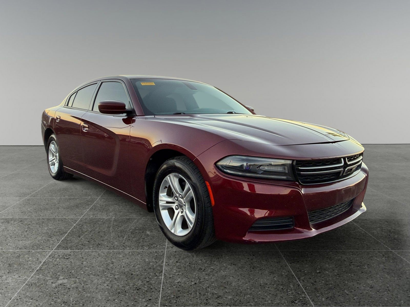 Used 2017 Dodge Charger SE RWD image 9