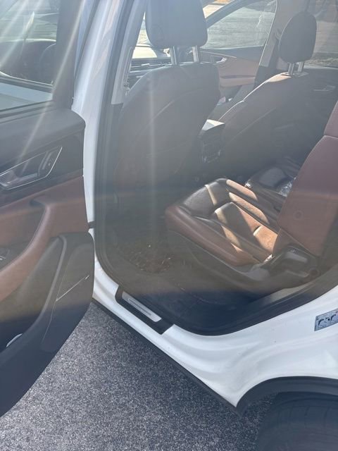 Used 2017 Audi Q7 3.0T Prestige w/ Prestige Package image 14