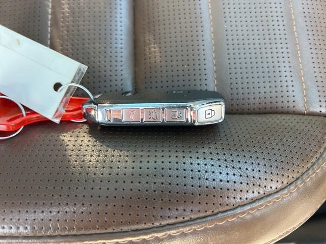 Used 2021 Kia Telluride SX w/ SX Prestige Package image 45