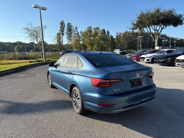Used 2019 Volkswagen Jetta SE image 3