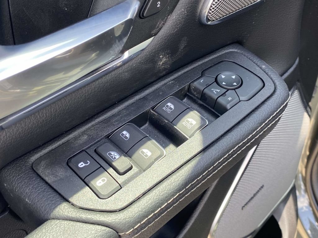 New 2026 RAM 1500 Laramie w/ Night Edition AWD/4WD image 18