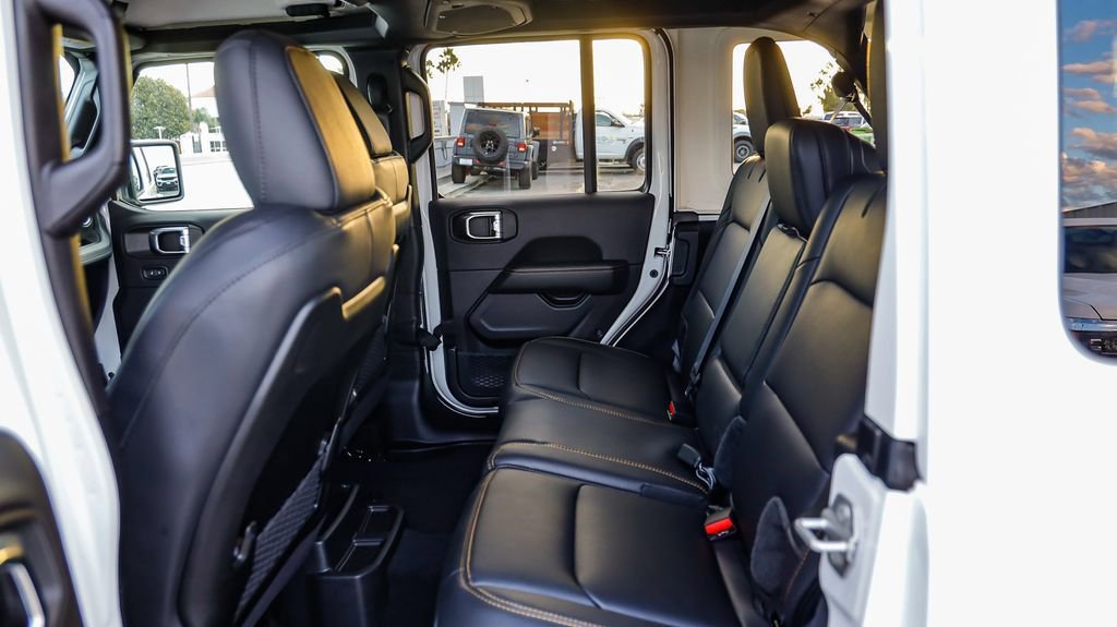 New 2025 Jeep Wrangler Sahara image 20