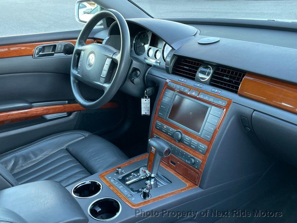 Used 2004 Volkswagen Phaeton V8 image 15