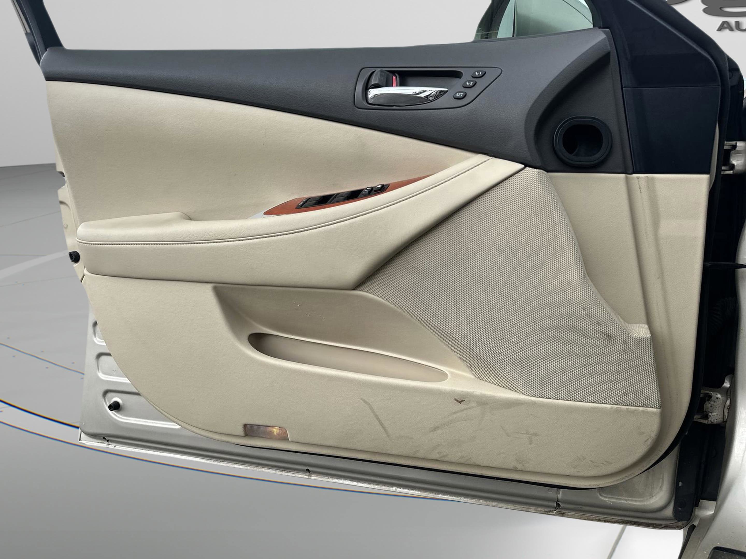 Used 2010 Lexus ES 350 image 17