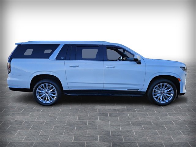 Used 2023 Cadillac Escalade ESV Premium Luxury image 4