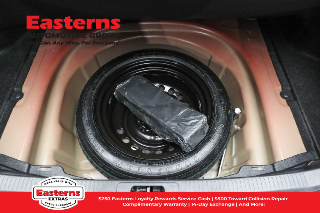 Used 2018 Toyota Camry SE w/ Audio Package FWD image 23