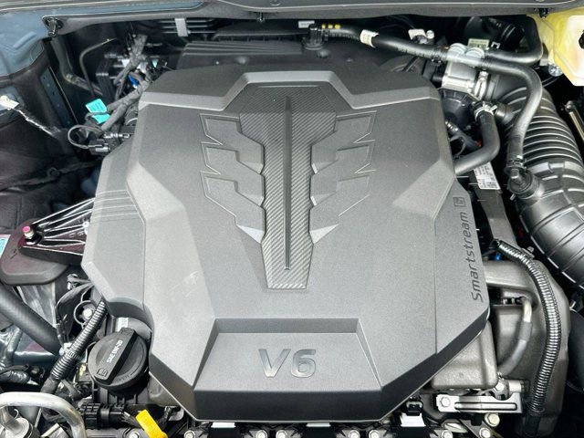 Used 2024 Kia Carnival EX image 9