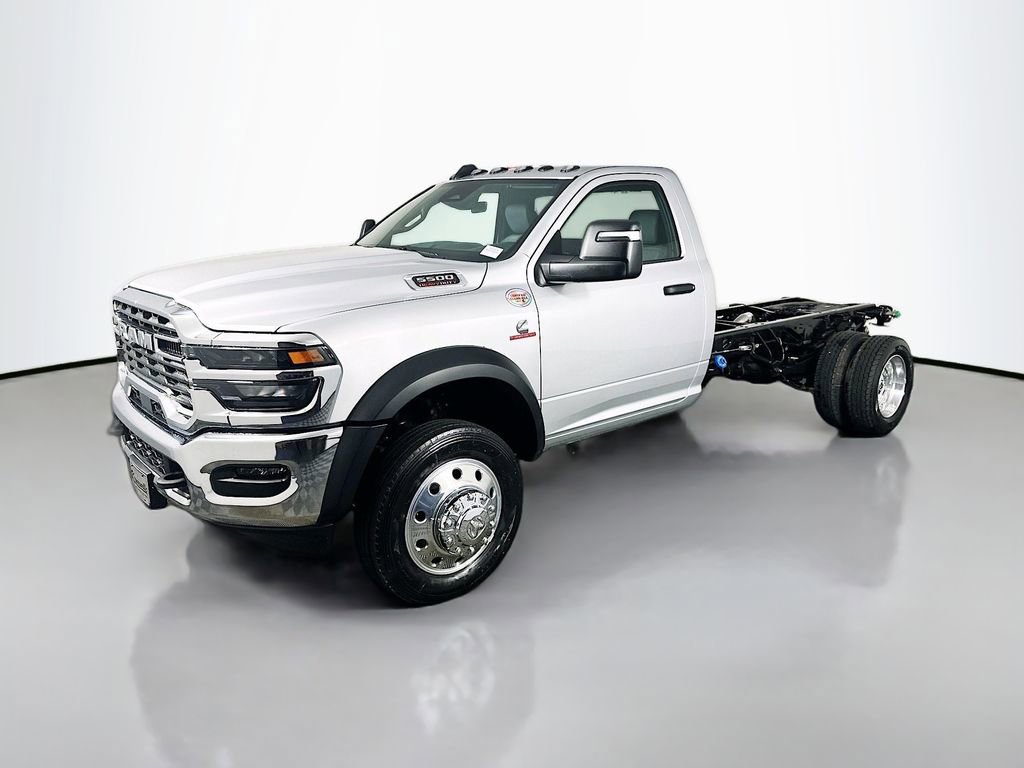 New 2026 RAM 5500 Tradesman w/ Chrome Appearance Group image 3