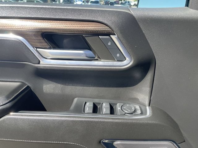 Used 2024 Chevrolet Silverado 1500 LT Trail Boss w/ LT Trail Boss Premium Package AWD/4WD image 22