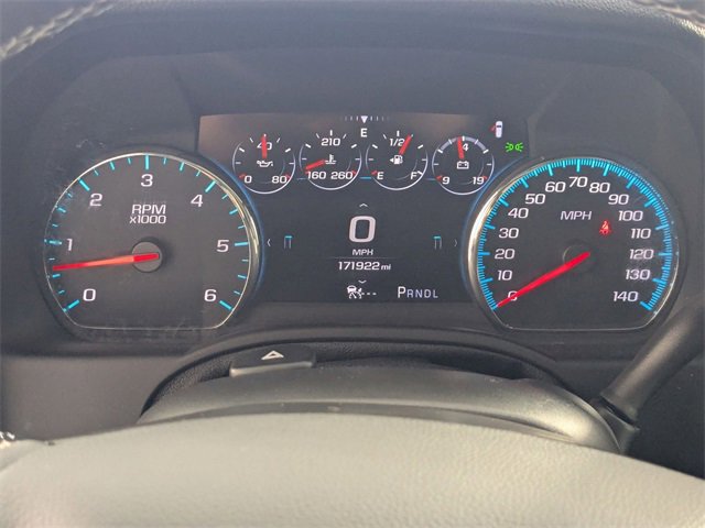 Used 2017 Chevrolet Suburban Premier image 19