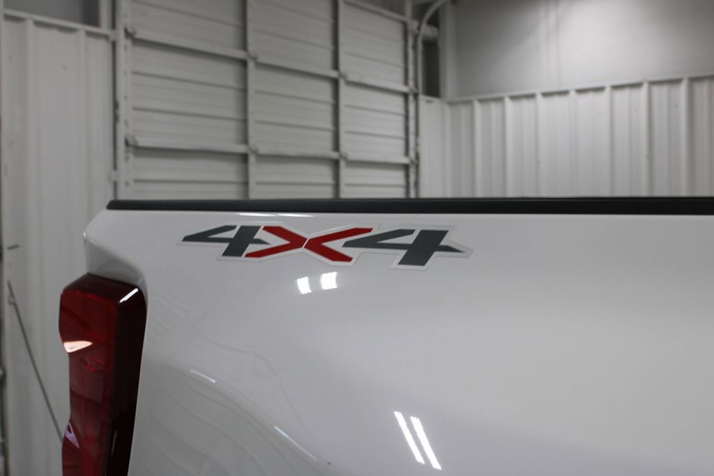 Used 2024 Chevrolet Silverado 3500 LT w/ Convenience Package image 14