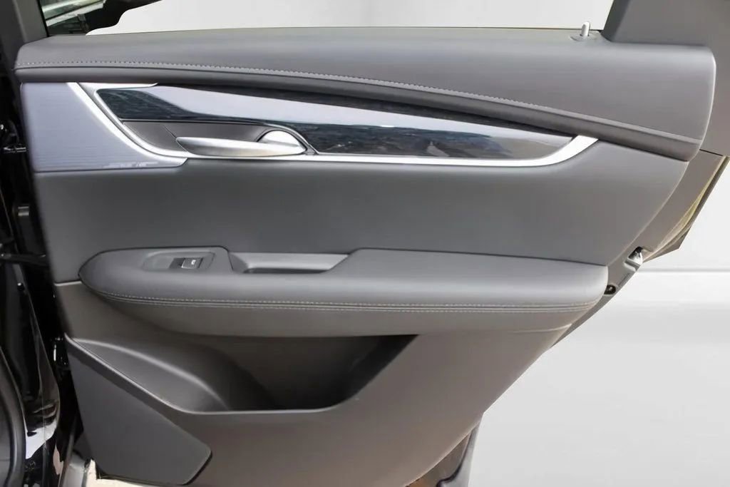 New 2025 Cadillac XT5 Premium Luxury AWD/4WD image 26