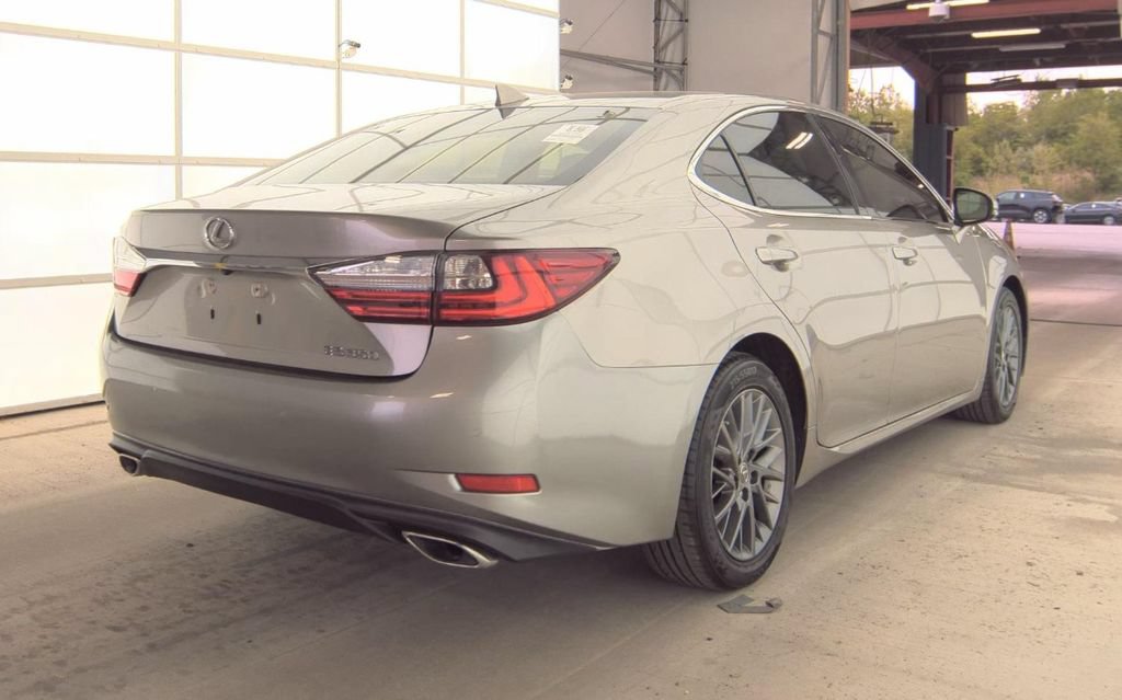 Used 2018 Lexus ES 350 w/ Premier Package FWD image 3