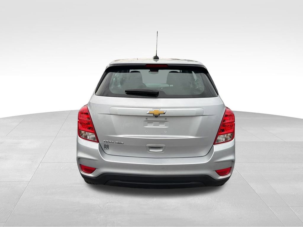 Used 2021 Chevrolet Trax LS image 35