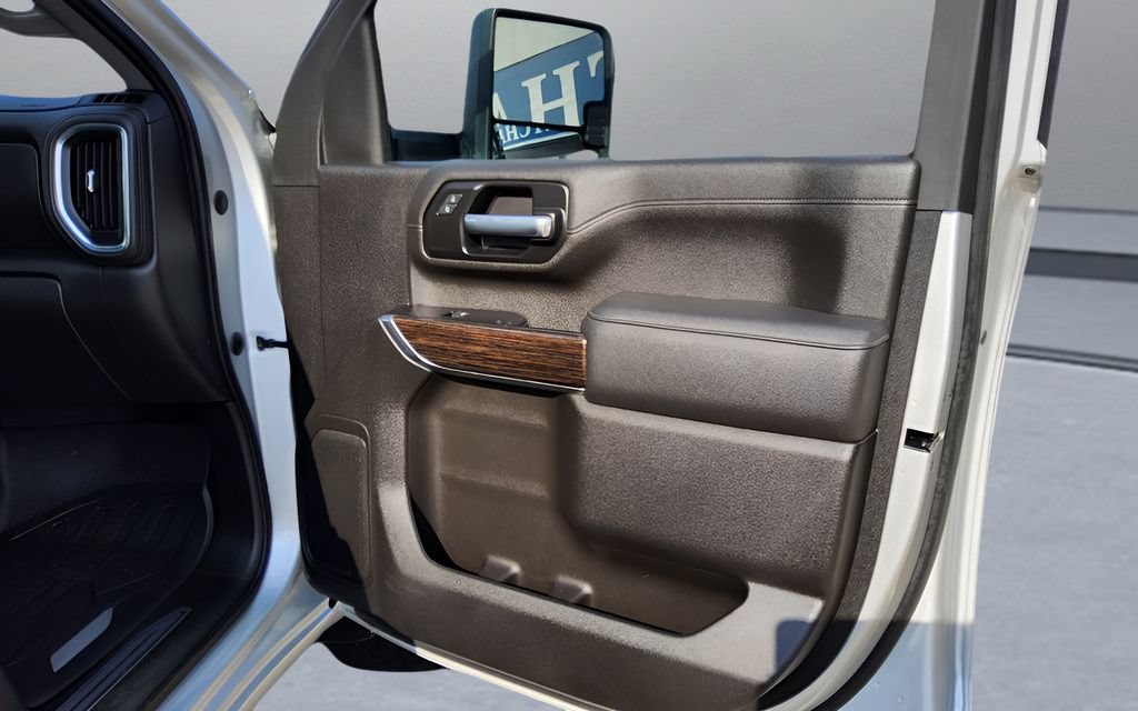 Used 2022 GMC Sierra 2500 SLE w/ X31 Off-Road Package AWD/4WD image 41
